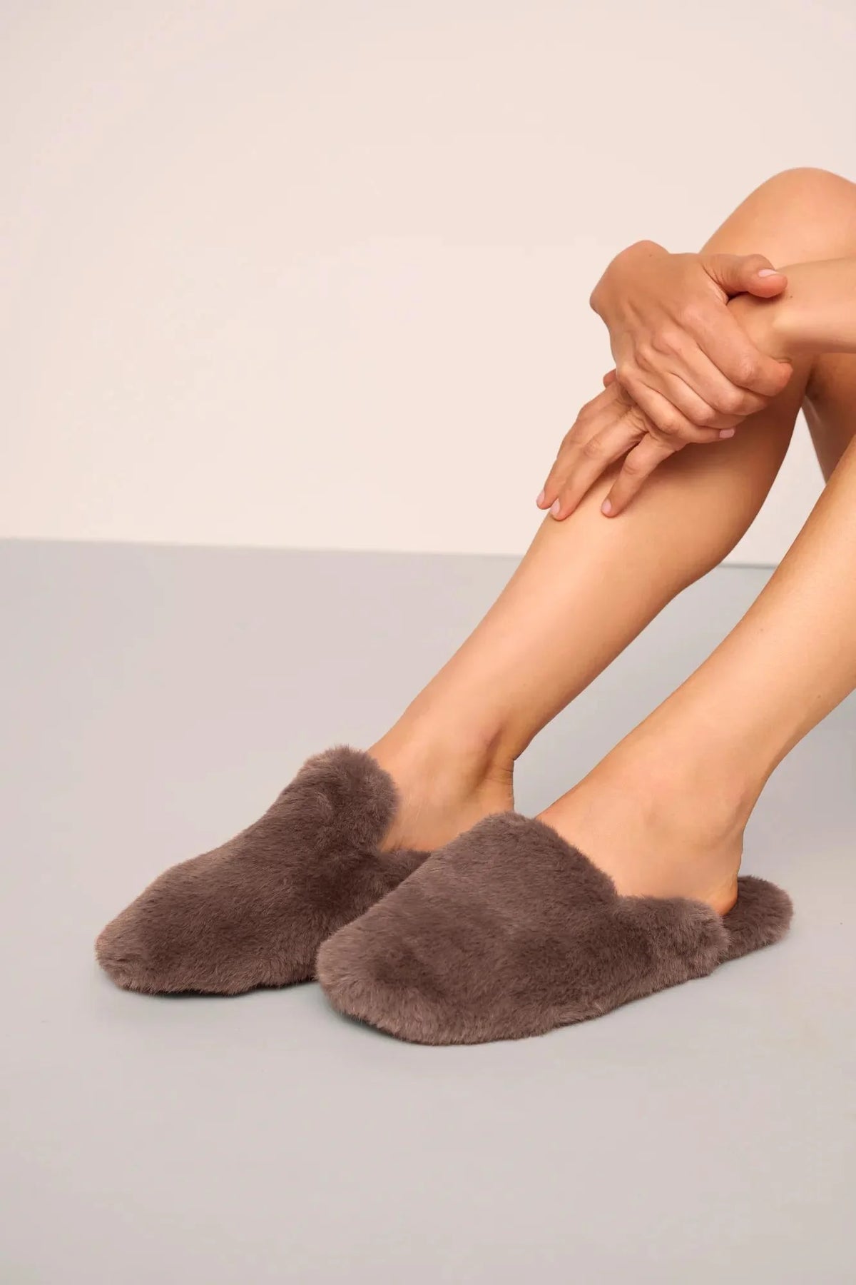 PLUSH MULE SLIPPER